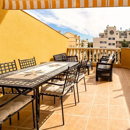 Attic Duplex With 4 Terraces & 5 Min Walk To * Dénia