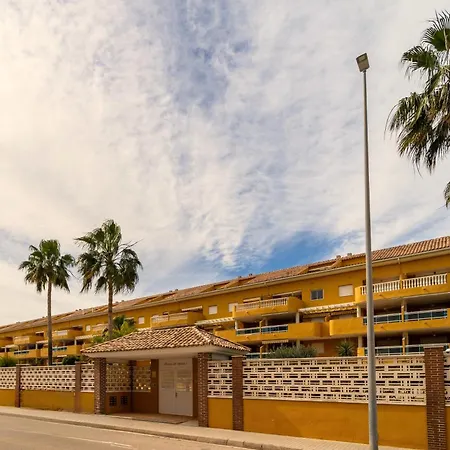 Attic Duplex With 4 Terraces & 5 Min Walk To * Dénia