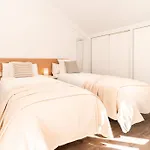 Attic Duplex With 4 Terraces & 5 Min Walk To Apartmán Denia