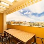 Attic Duplex With 4 Terraces & 5 Min Walk To Apartmán *