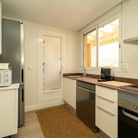 Exclusive Attic Duplex 아파트 *