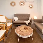 Attic Duplex With 4 Terraces & 5 Min Walk To Apartment